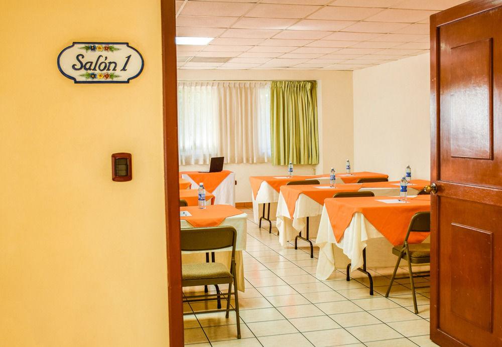 Hotel Gardenia Inn San Salvador Bagian luar foto