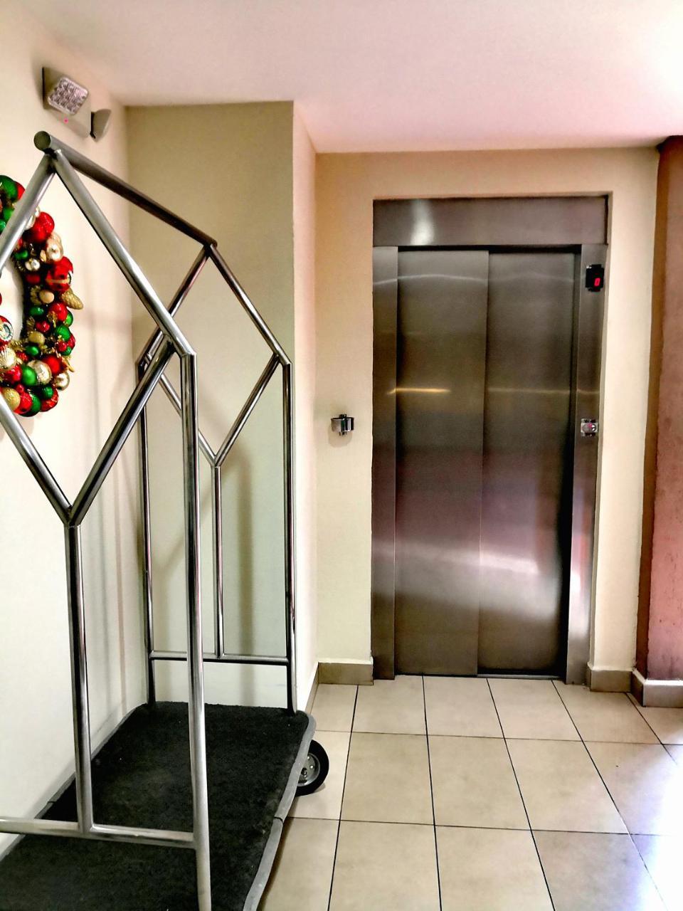 Hotel Gardenia Inn San Salvador Bagian luar foto