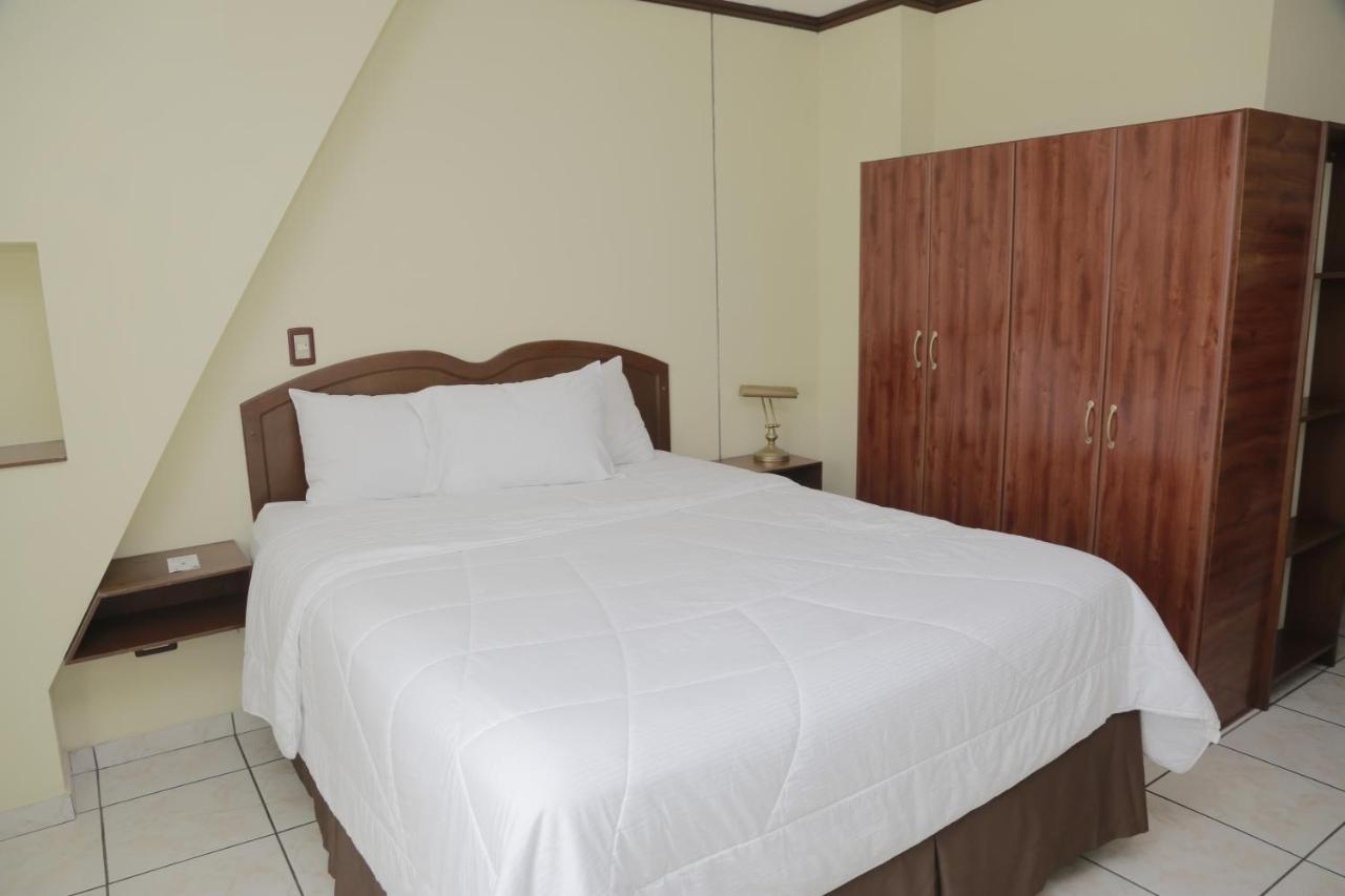 Hotel Gardenia Inn San Salvador Bagian luar foto